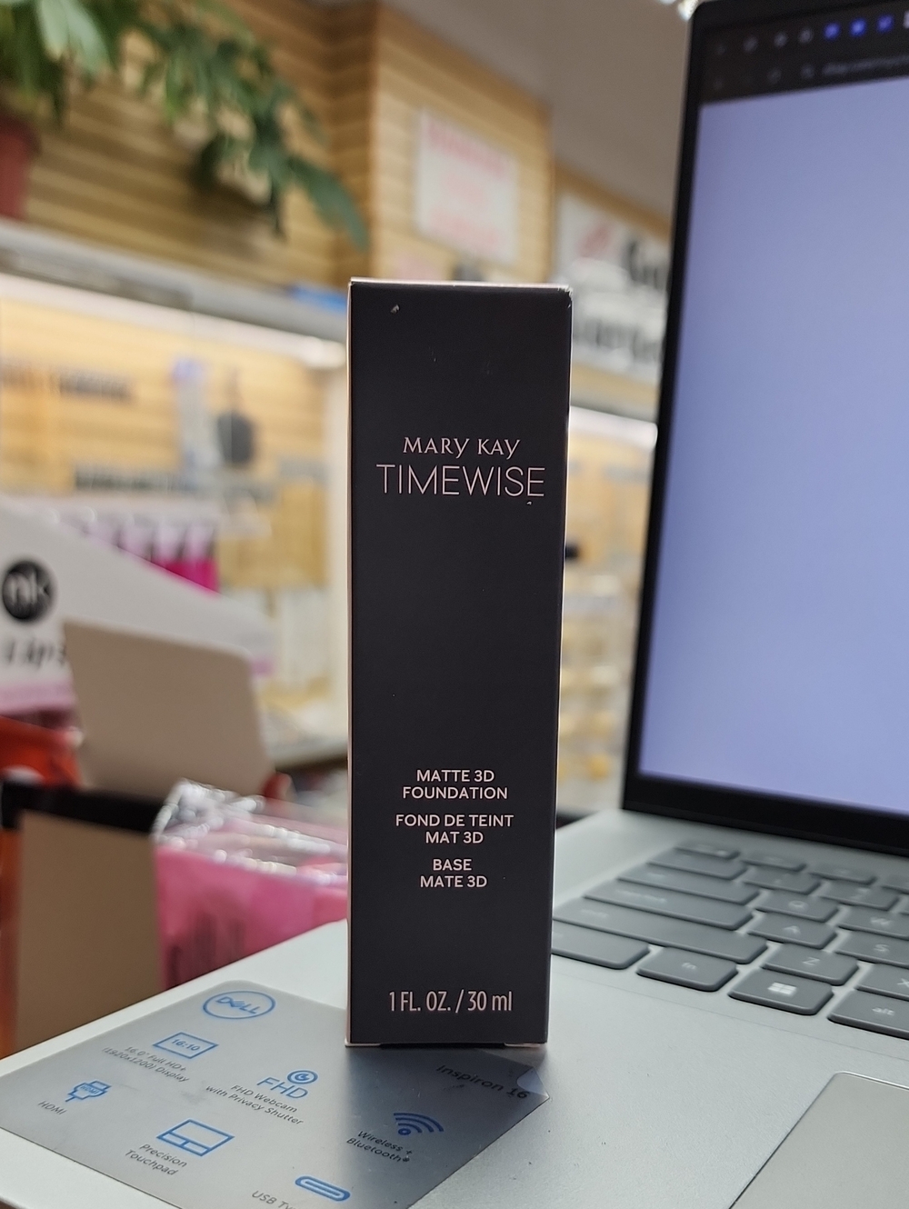 Mary Kay TimeWise Matte 3D Foundation Box - Bronze W 130 09981